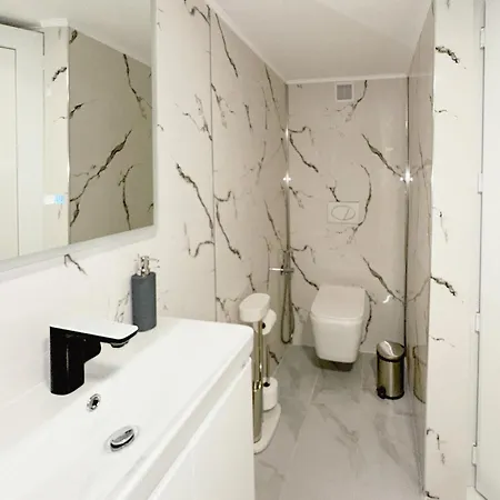 Boulevard Five Near Andrassy Avenue Апарт-отель 3*