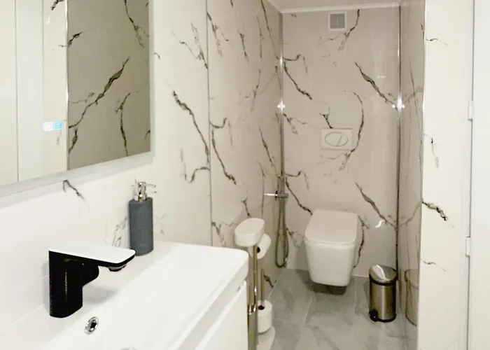 Boulevard Five Near Andrassy Avenue 公寓式酒店 3*